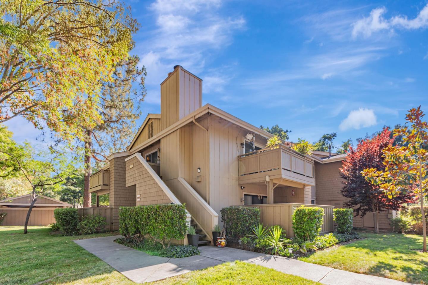 Detail Gallery Image 5 of 36 For 5694 Makati Cir #H,  San Jose,  CA 95123 - 2 Beds | 2 Baths