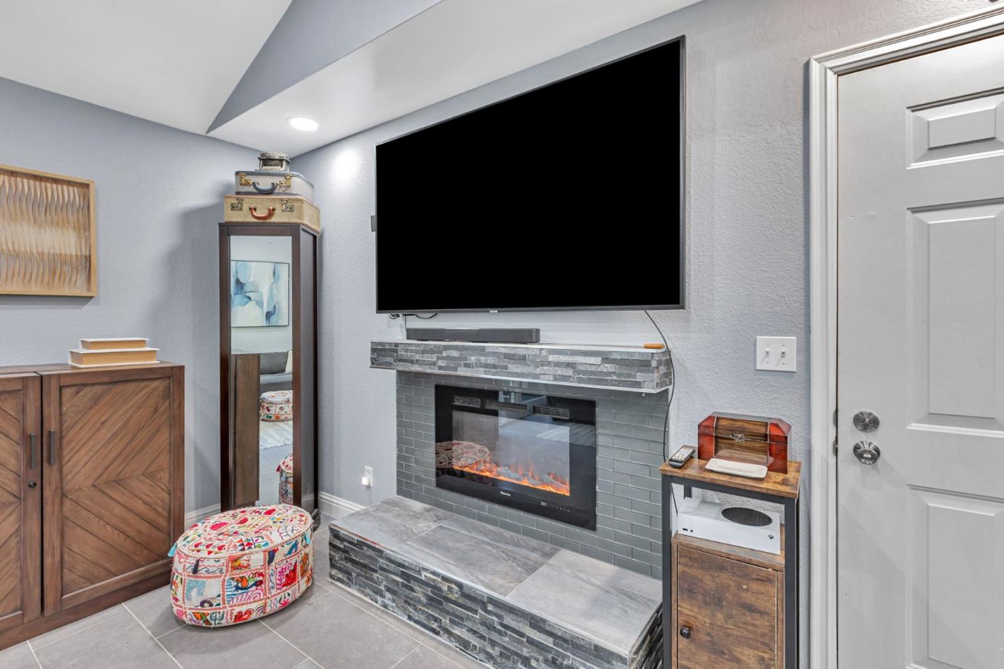 Detail Gallery Image 7 of 36 For 5694 Makati Cir #H,  San Jose,  CA 95123 - 2 Beds | 2 Baths
