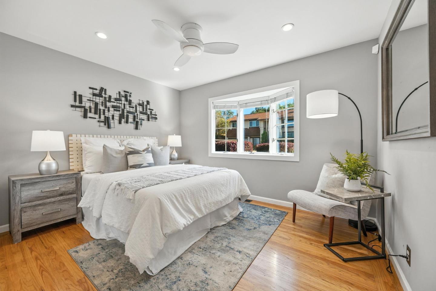 Detail Gallery Image 10 of 74 For 826 W Hillsdale Blvd, San Mateo,  CA 94403 - 4 Beds | 2 Baths