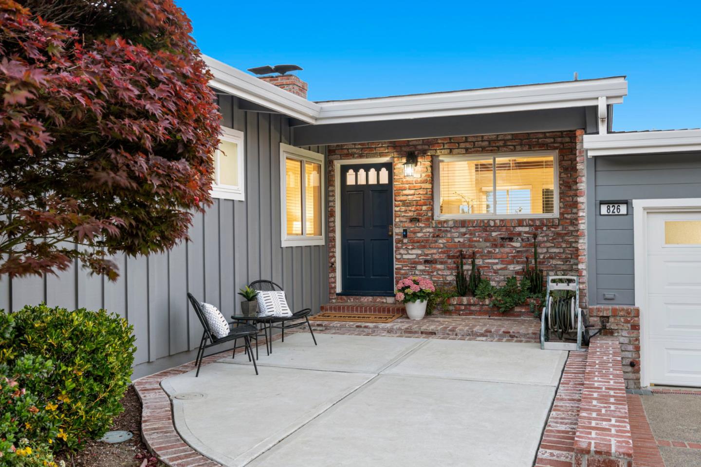 Detail Gallery Image 3 of 74 For 826 W Hillsdale Blvd, San Mateo,  CA 94403 - 4 Beds | 2 Baths