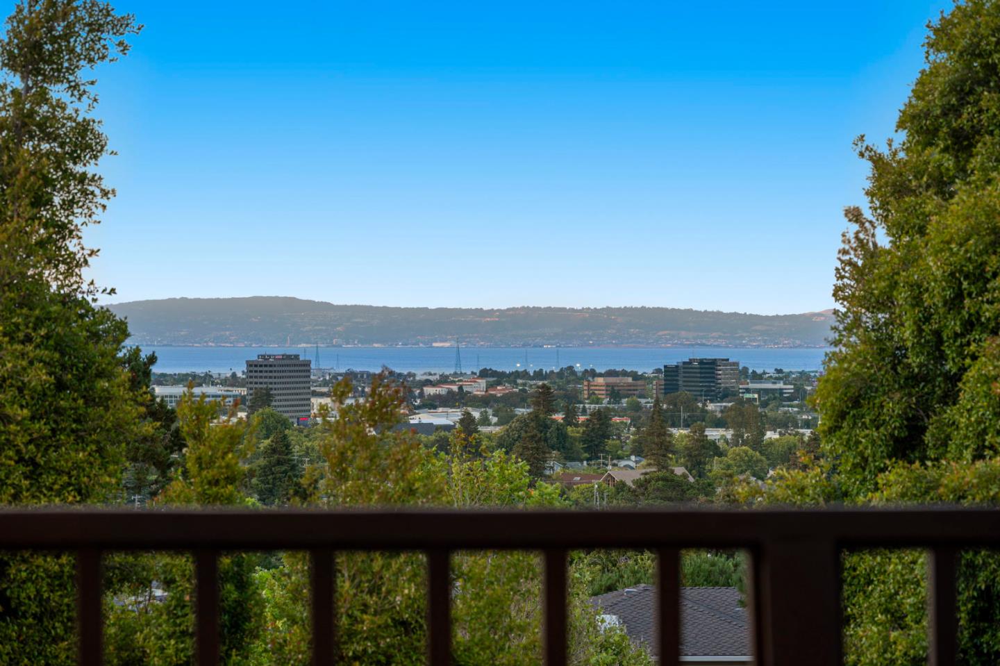 Detail Gallery Image 32 of 74 For 826 W Hillsdale Blvd, San Mateo,  CA 94403 - 4 Beds | 2 Baths