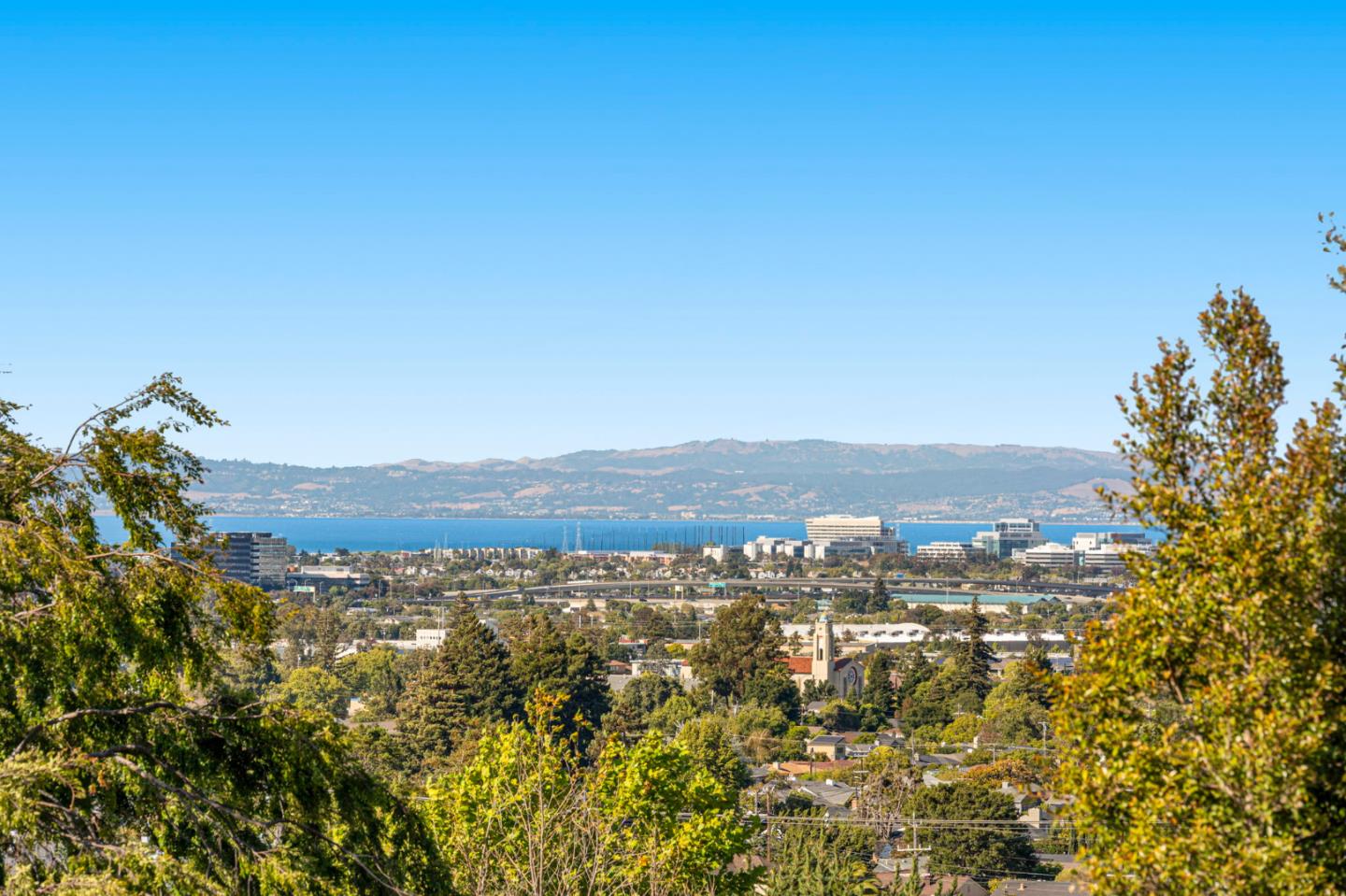 Detail Gallery Image 34 of 74 For 826 W Hillsdale Blvd, San Mateo,  CA 94403 - 4 Beds | 2 Baths