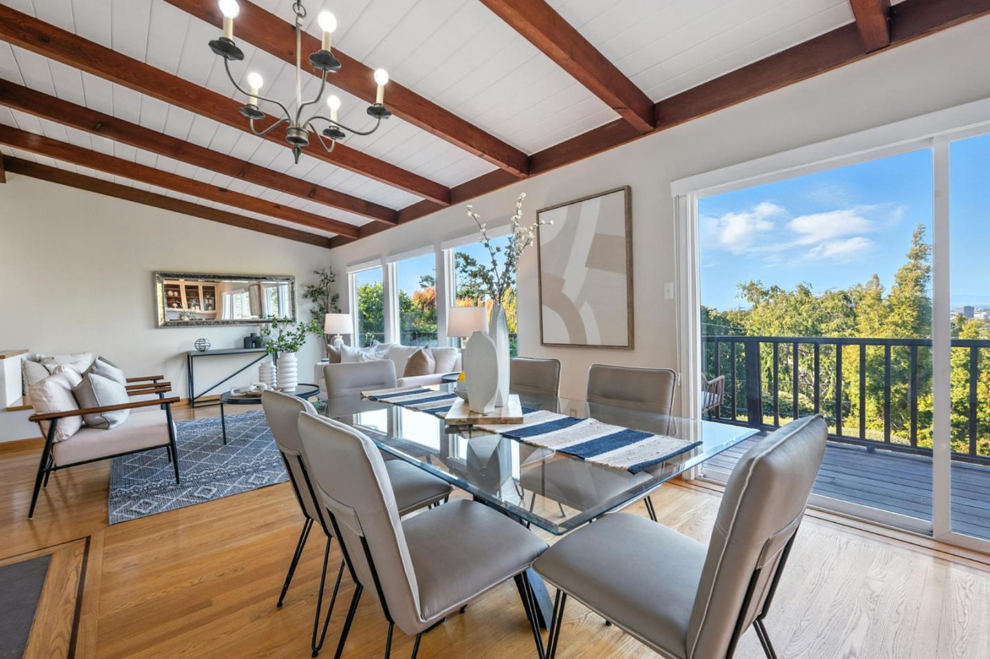 Detail Gallery Image 6 of 74 For 826 W Hillsdale Blvd, San Mateo,  CA 94403 - 4 Beds | 2 Baths