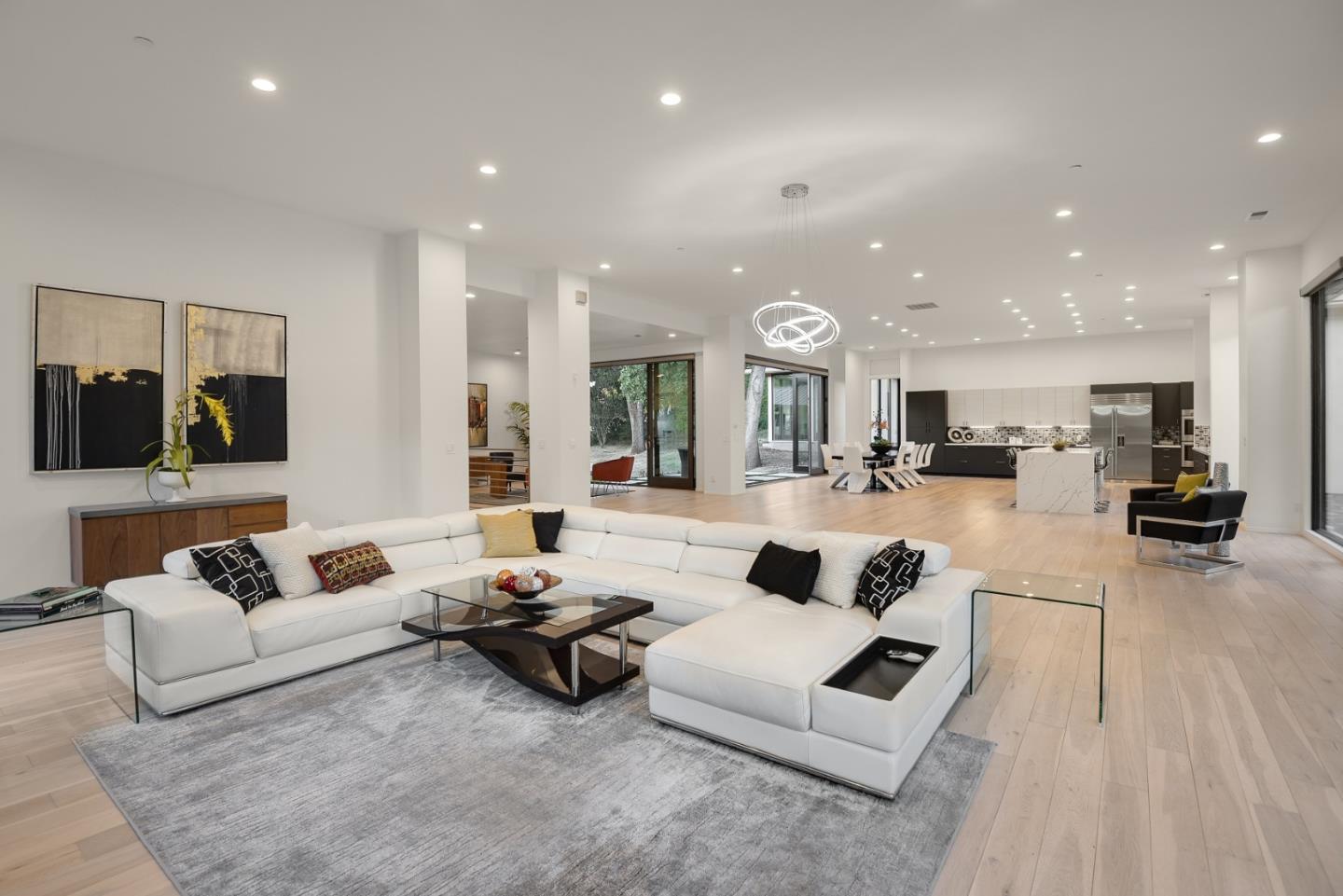 Detail Gallery Image 2 of 2 For 18305 Constitution Ave, Monte Sereno,  CA 95030 - 5 Beds | 5 Baths