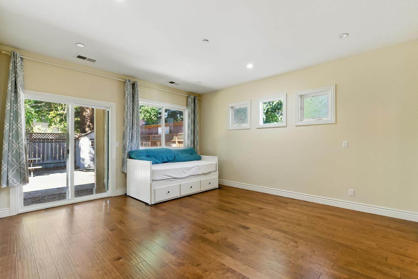 Detail Gallery Image 23 of 38 For 313 N Eldorado St, San Mateo,  CA 94401 - 4 Beds | 2/1 Baths