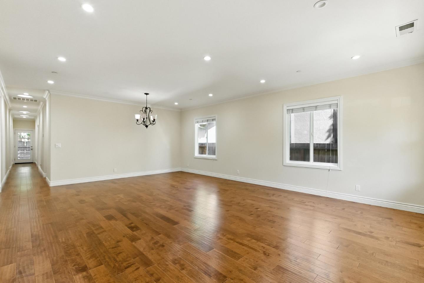 Detail Gallery Image 5 of 38 For 313 N Eldorado St, San Mateo,  CA 94401 - 4 Beds | 2/1 Baths