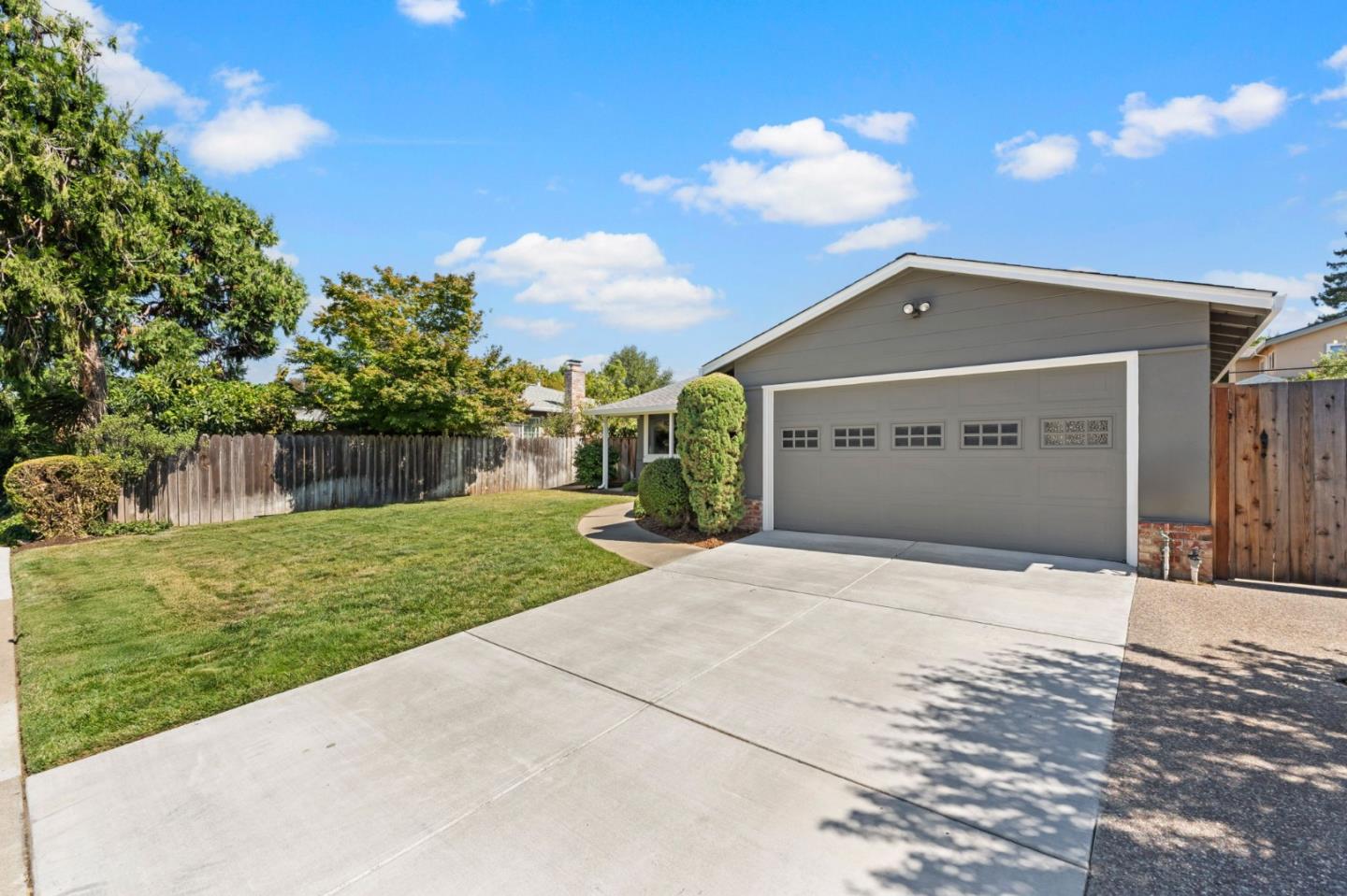 Detail Gallery Image 6 of 44 For 4944 Morden Dr, San Jose,  CA 95130 - 4 Beds | 1 Baths