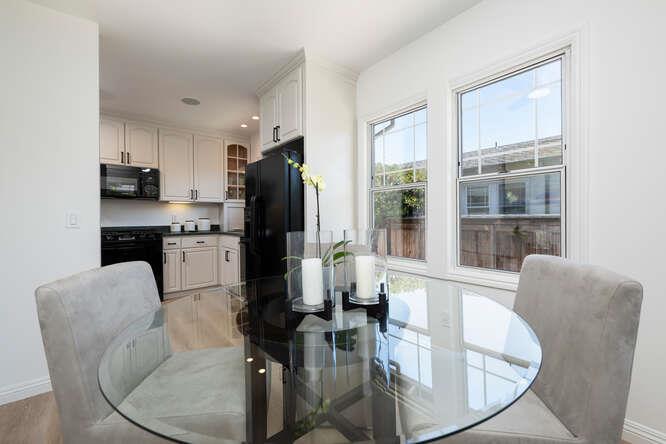 Detail Gallery Image 13 of 43 For 833 Linden Ave, Burlingame,  CA 94010 - 3 Beds | 2 Baths