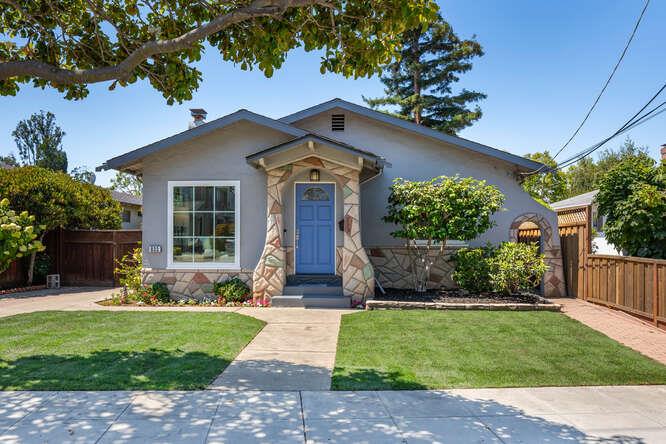 Detail Gallery Image 3 of 43 For 833 Linden Ave, Burlingame,  CA 94010 - 3 Beds | 2 Baths