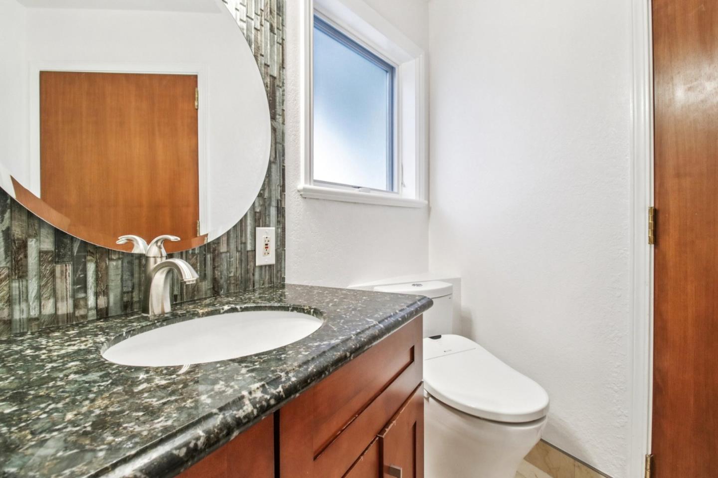 Detail Gallery Image 15 of 60 For 495 Lincoln Ave, Sunnyvale,  CA 94086 - 5 Beds | 3/1 Baths