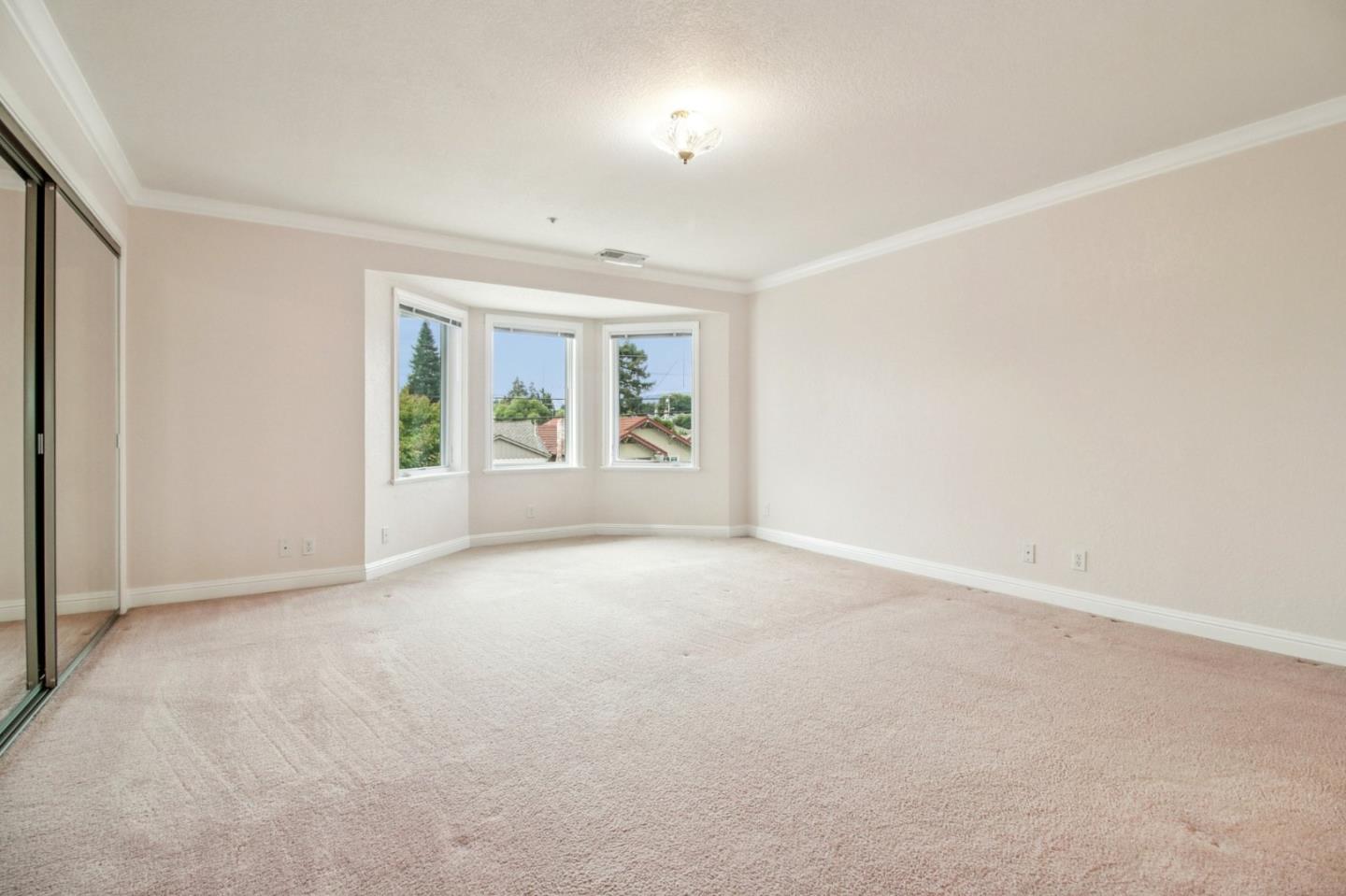 Detail Gallery Image 19 of 60 For 495 Lincoln Ave, Sunnyvale,  CA 94086 - 5 Beds | 3/1 Baths