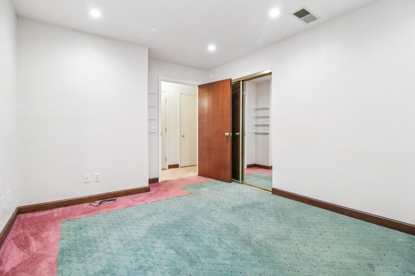 Detail Gallery Image 28 of 60 For 495 Lincoln Ave, Sunnyvale,  CA 94086 - 5 Beds | 3/1 Baths