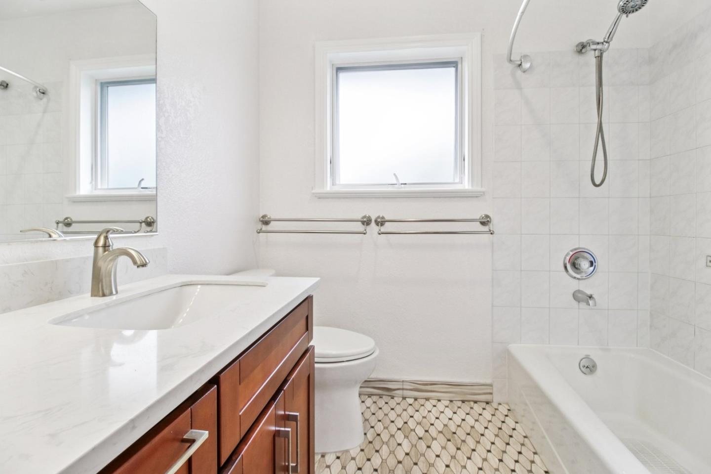 Detail Gallery Image 32 of 60 For 495 Lincoln Ave, Sunnyvale,  CA 94086 - 5 Beds | 3/1 Baths