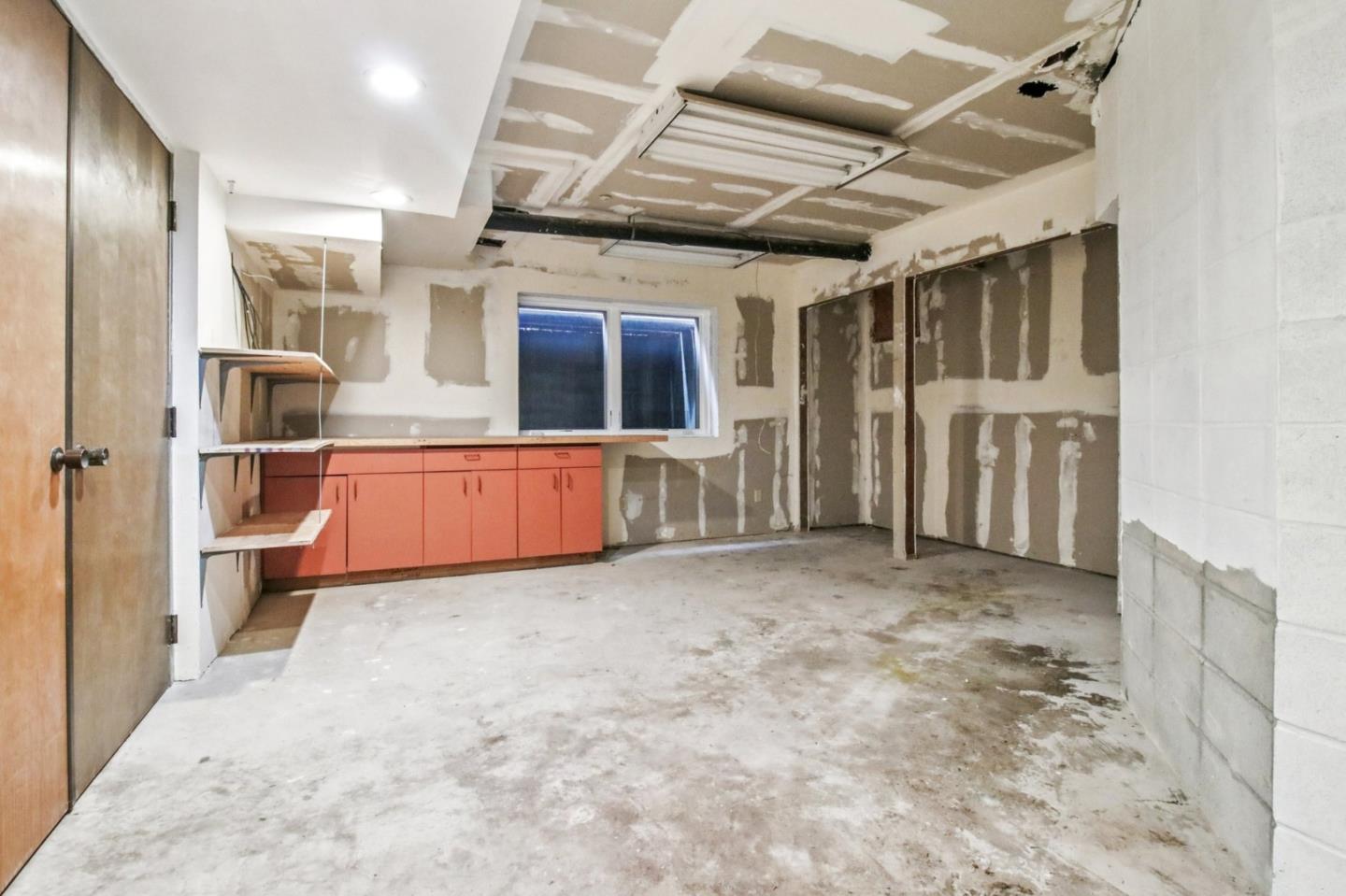 Detail Gallery Image 37 of 60 For 495 Lincoln Ave, Sunnyvale,  CA 94086 - 5 Beds | 3/1 Baths