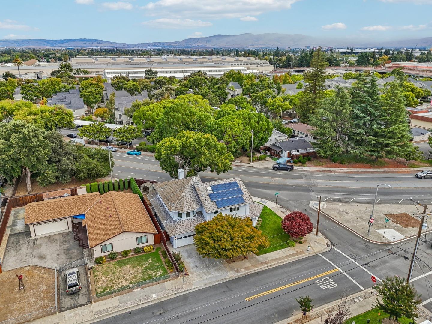 Detail Gallery Image 46 of 60 For 495 Lincoln Ave, Sunnyvale,  CA 94086 - 5 Beds | 3/1 Baths