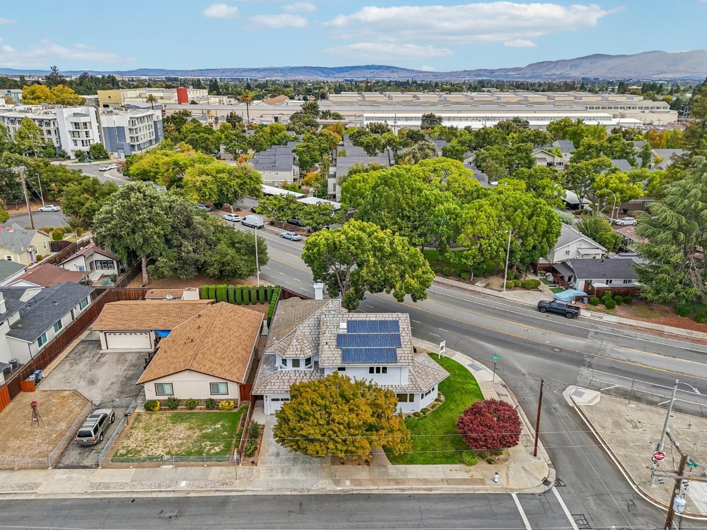 Detail Gallery Image 47 of 60 For 495 Lincoln Ave, Sunnyvale,  CA 94086 - 5 Beds | 3/1 Baths