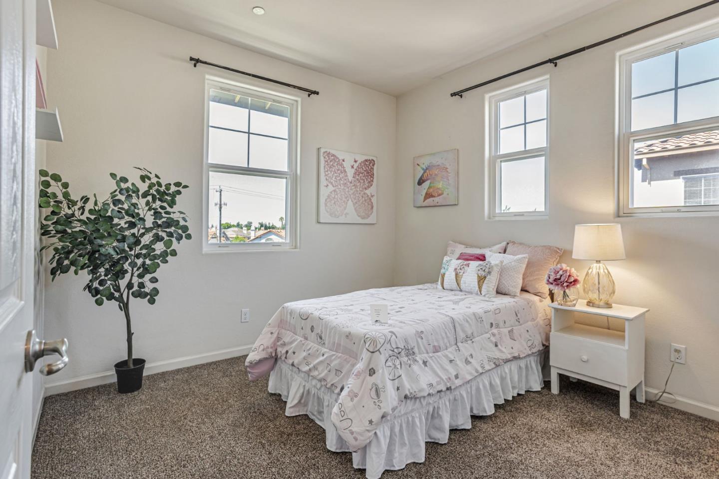 Detail Gallery Image 21 of 40 For 1137 Mallow Ter, San Jose,  CA 95133 - 2 Beds | 2/1 Baths