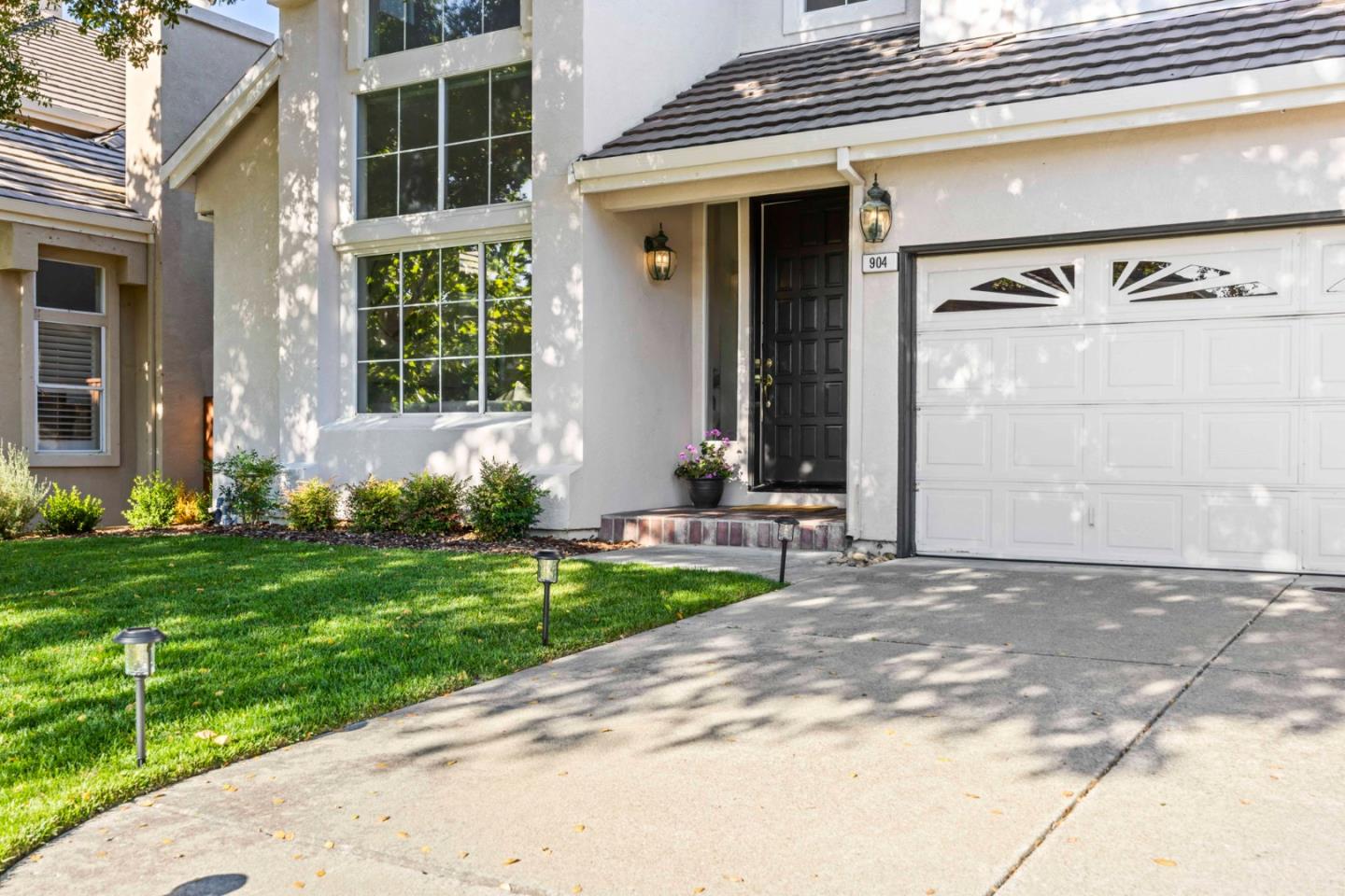 Detail Gallery Image 2 of 56 For 904 Capri Dr, Campbell,  CA 95008 - 5 Beds | 3 Baths