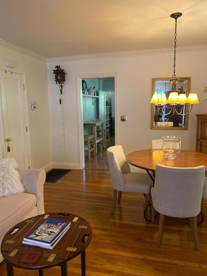 Detail Gallery Image 3 of 10 For 834 Kipling St, Palo Alto,  CA 94301 - 3 Beds | 1/1 Baths