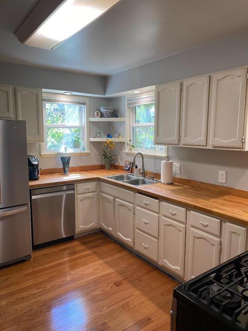 Detail Gallery Image 6 of 10 For 834 Kipling St, Palo Alto,  CA 94301 - 3 Beds | 1/1 Baths