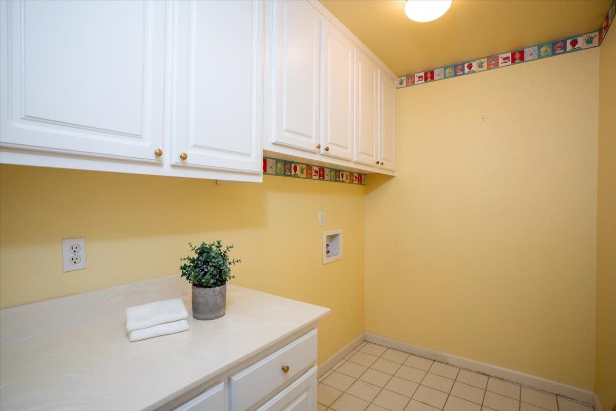 Detail Gallery Image 20 of 25 For 25 Windcrest Ln, South San Francisco,  CA 94080 - 3 Beds | 2/1 Baths