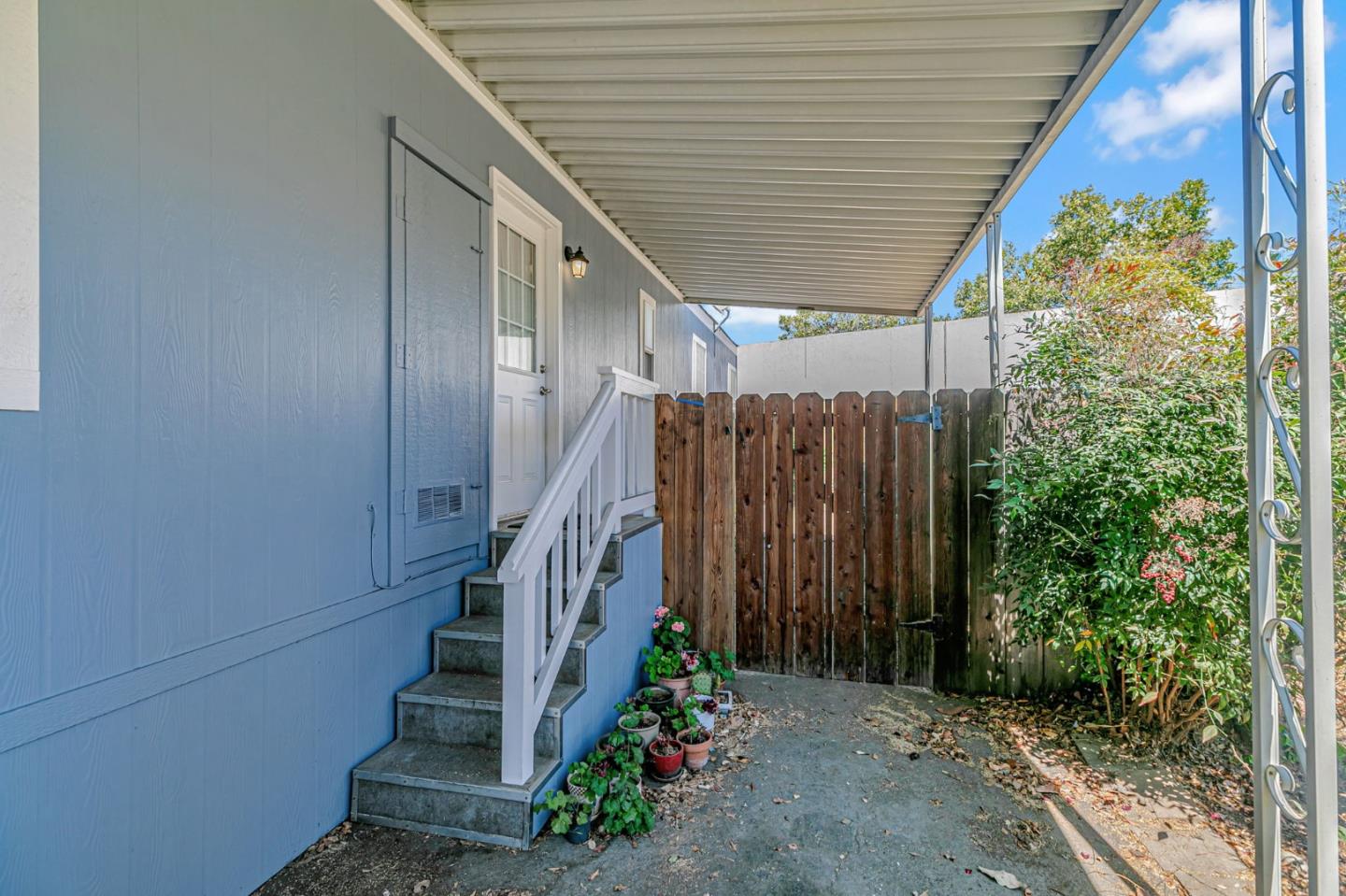 Detail Gallery Image 20 of 33 For 900 Golden Wheel Park Dr #9,  San Jose,  CA 95112 - 3 Beds | 2 Baths