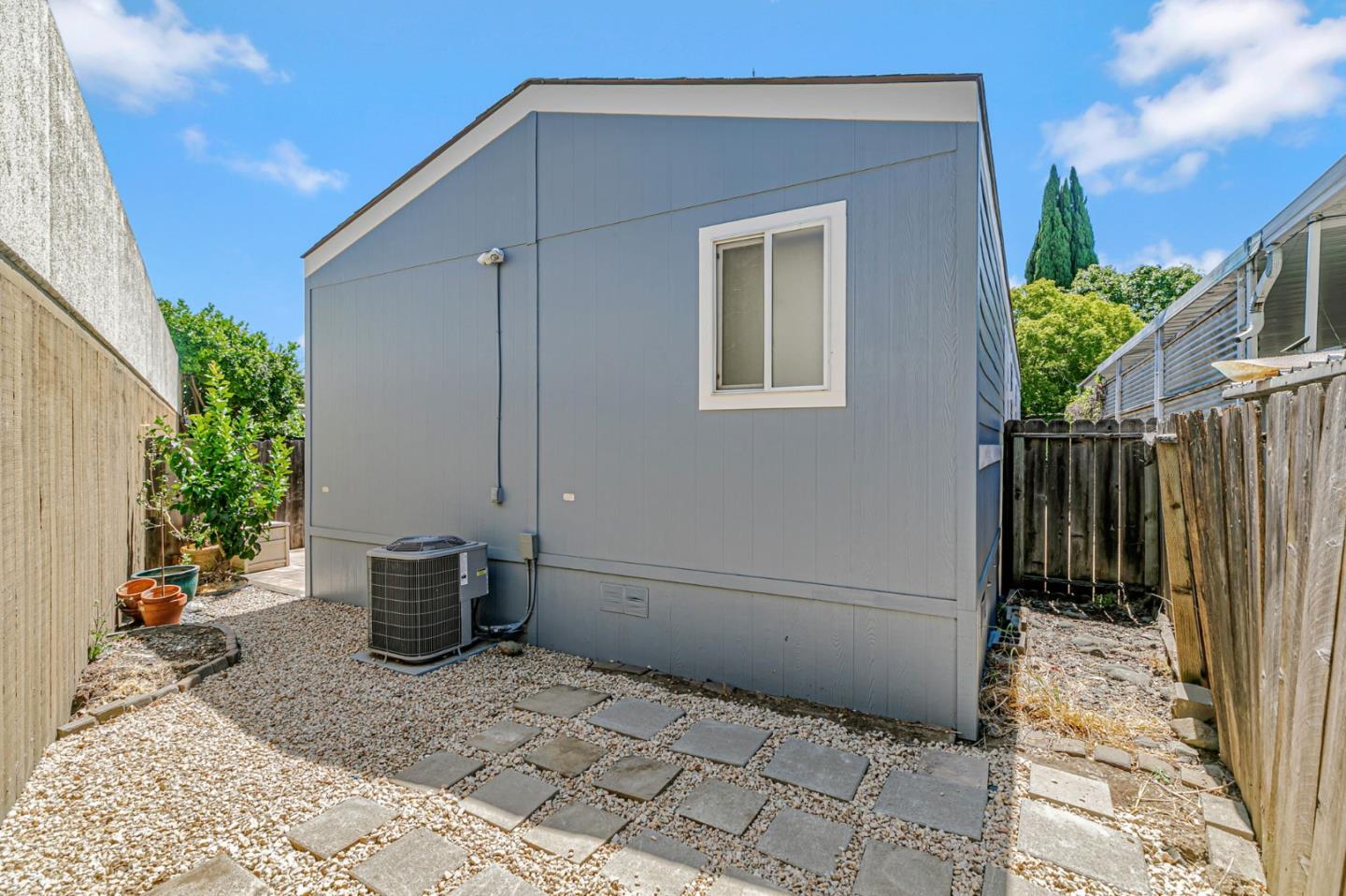Detail Gallery Image 31 of 33 For 900 Golden Wheel Park Dr #9,  San Jose,  CA 95112 - 3 Beds | 2 Baths