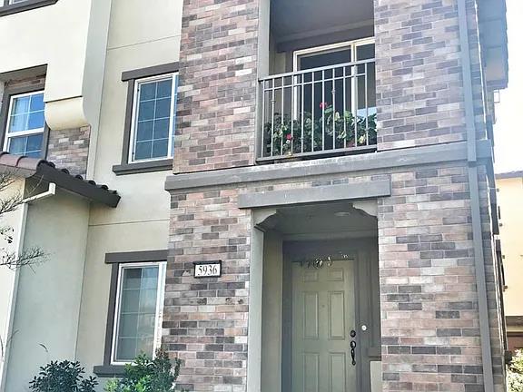 Detail Gallery Image 2 of 9 For 5936 via Lugano, Fremont,  CA 94555 - 3 Beds | 3/1 Baths