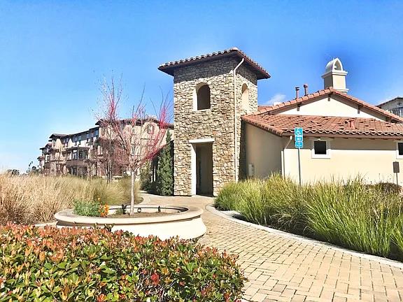 Detail Gallery Image 7 of 9 For 5936 via Lugano, Fremont,  CA 94555 - 3 Beds | 3/1 Baths