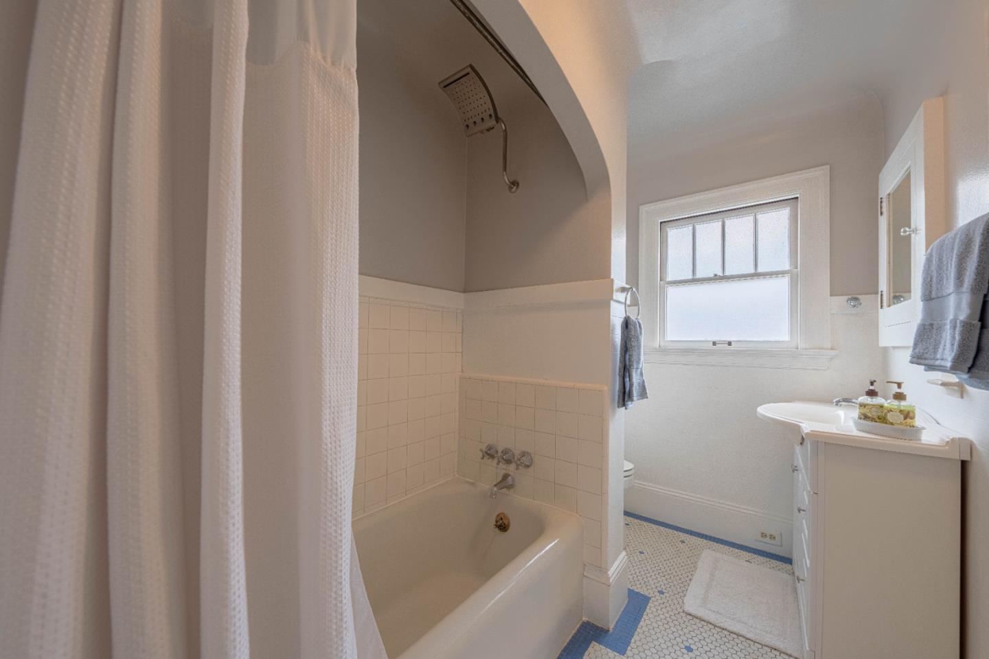 Detail Gallery Image 29 of 47 For 146 Lorimer St, Salinas,  CA 93901 - 2 Beds | 1 Baths