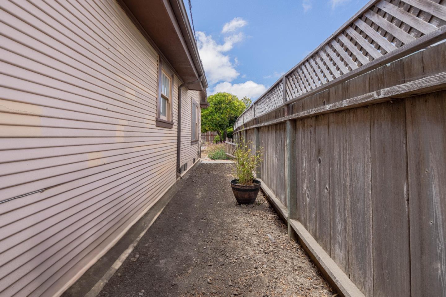 Detail Gallery Image 47 of 47 For 146 Lorimer St, Salinas,  CA 93901 - 2 Beds | 1 Baths