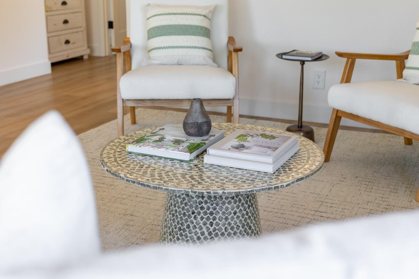 Detail Gallery Image 4 of 38 For 2512 Friesland Ct, Santa Cruz,  CA 95062 - 3 Beds | 2 Baths