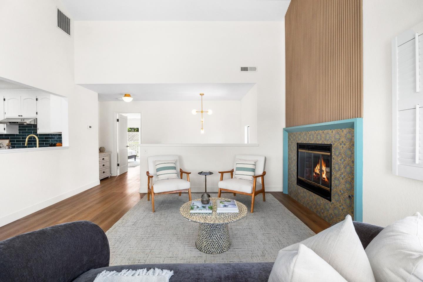 Detail Gallery Image 5 of 38 For 2512 Friesland Ct, Santa Cruz,  CA 95062 - 3 Beds | 2 Baths
