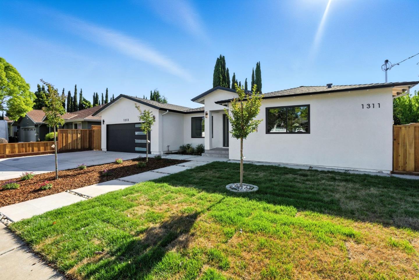 Detail Gallery Image 2 of 50 For 1313 Arleen Ave, Sunnyvale,  CA 94087 - 5 Beds | 5/1 Baths
