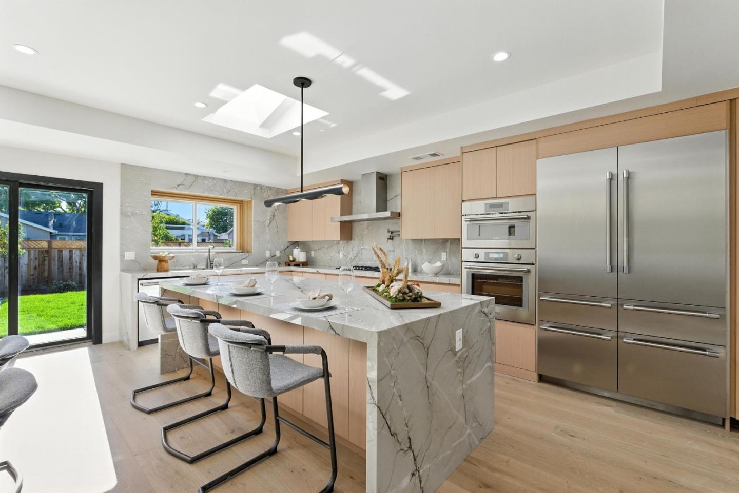 Detail Gallery Image 28 of 50 For 1313 Arleen Ave, Sunnyvale,  CA 94087 - 5 Beds | 5/1 Baths