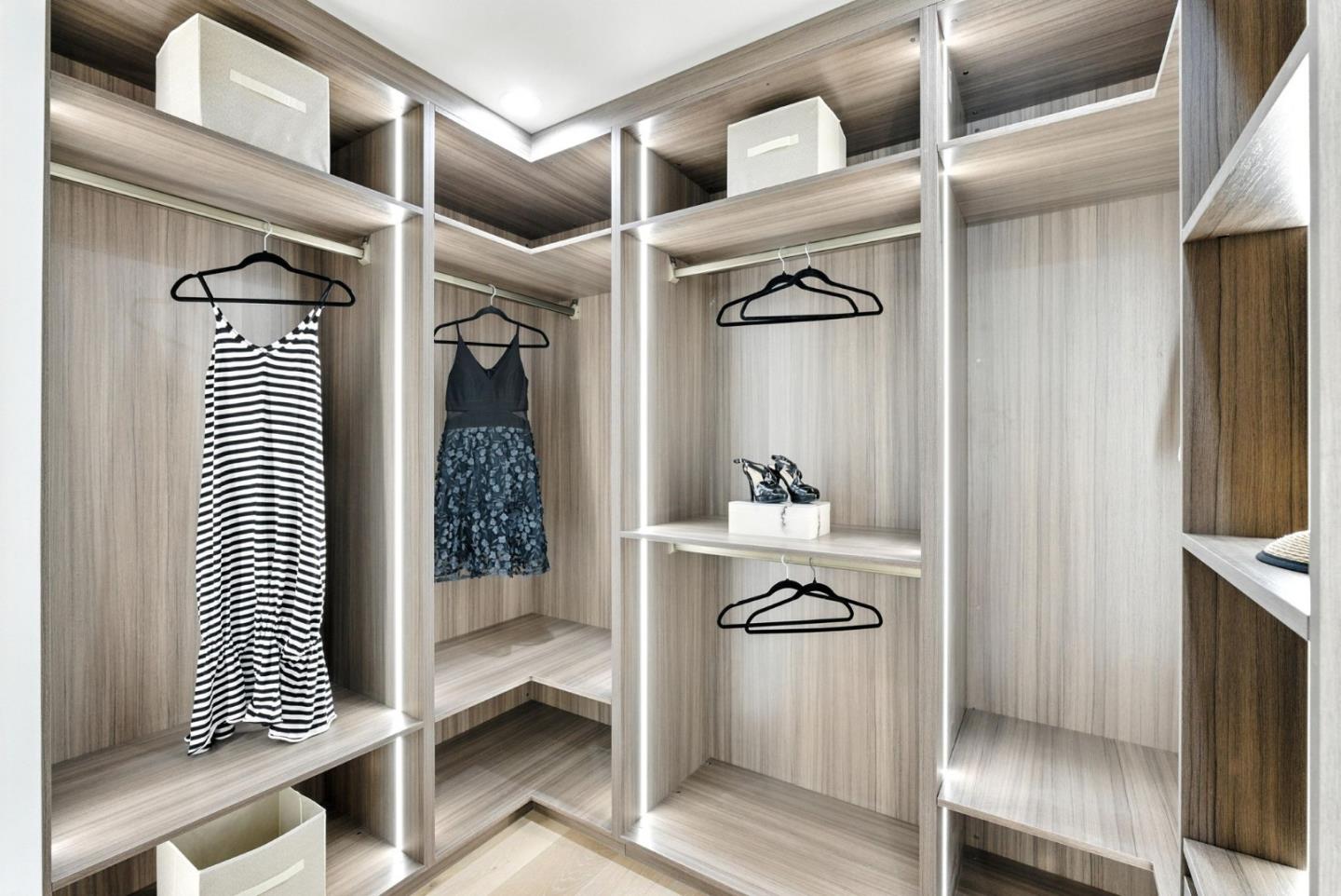 Detail Gallery Image 34 of 50 For 1313 Arleen Ave, Sunnyvale,  CA 94087 - 5 Beds | 5/1 Baths