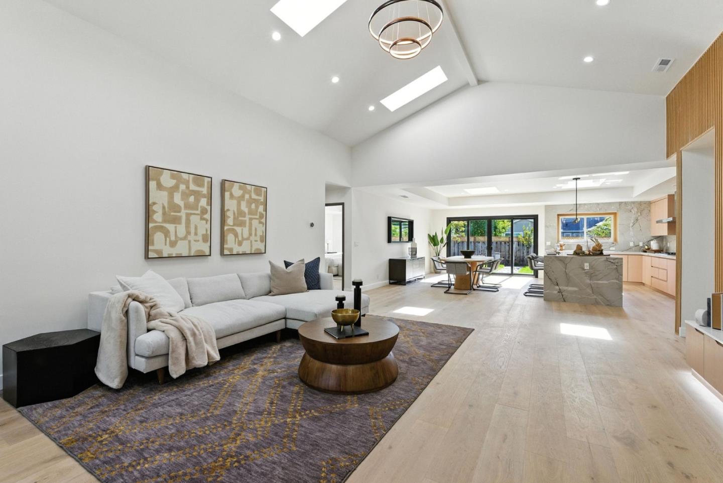 Detail Gallery Image 8 of 50 For 1313 Arleen Ave, Sunnyvale,  CA 94087 - 5 Beds | 5/1 Baths