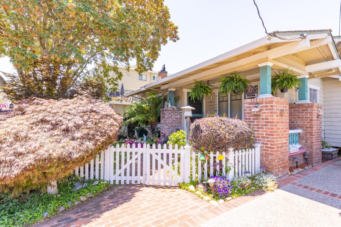 Detail Gallery Image 3 of 47 For 211 Monte Diablo Ave, San Mateo,  CA 94401 - 3 Beds | 2 Baths