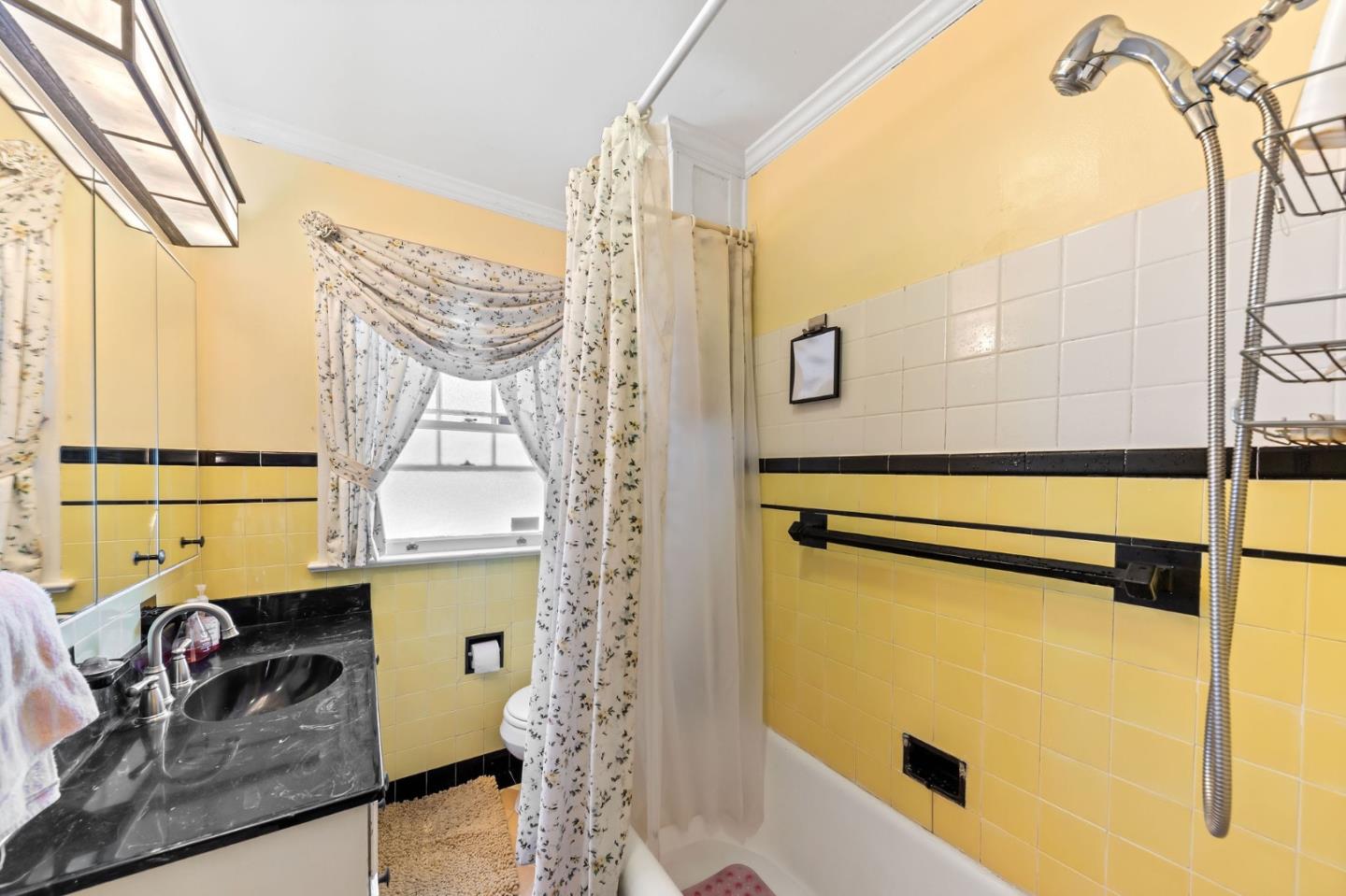 Detail Gallery Image 33 of 47 For 211 Monte Diablo Ave, San Mateo,  CA 94401 - 3 Beds | 2 Baths