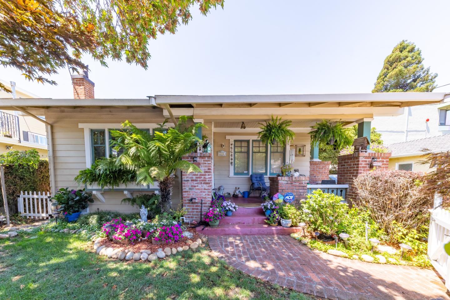 Detail Gallery Image 4 of 47 For 211 Monte Diablo Ave, San Mateo,  CA 94401 - 3 Beds | 2 Baths