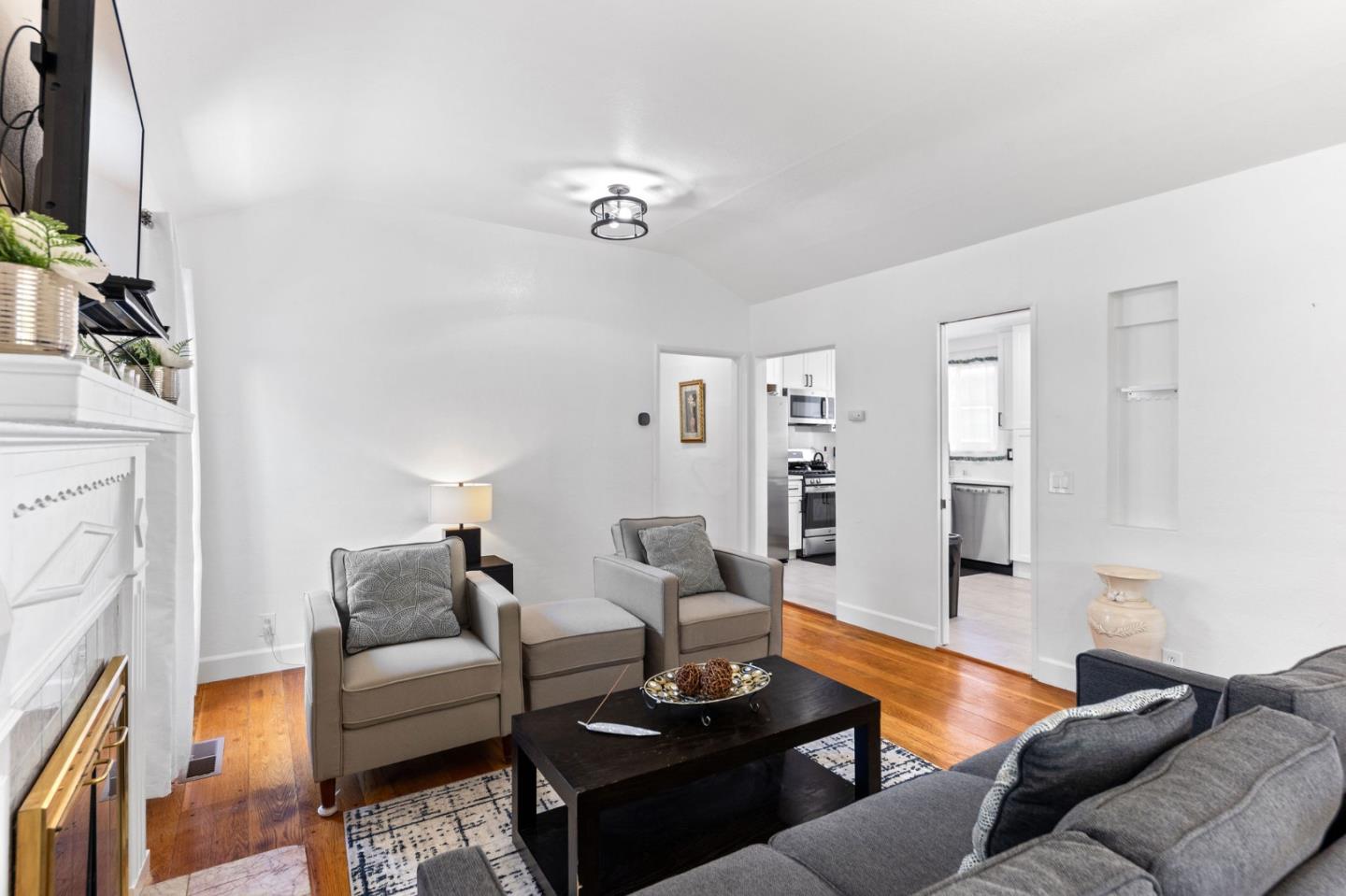 Detail Gallery Image 13 of 60 For 348 Maud Ave, San Leandro,  CA 94577 - 2 Beds | 2 Baths