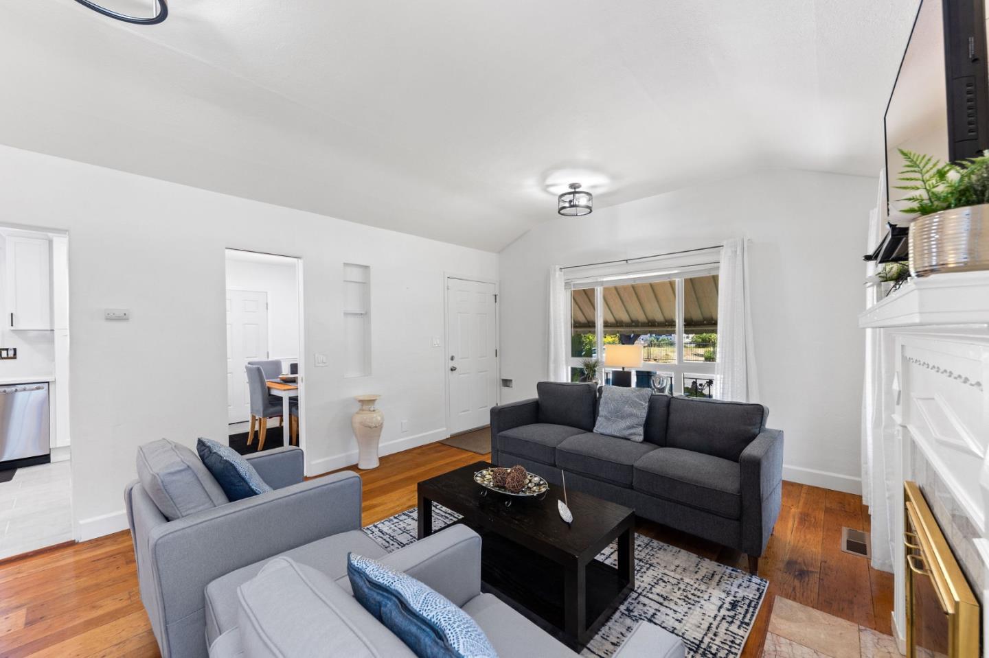 Detail Gallery Image 15 of 60 For 348 Maud Ave, San Leandro,  CA 94577 - 2 Beds | 2 Baths