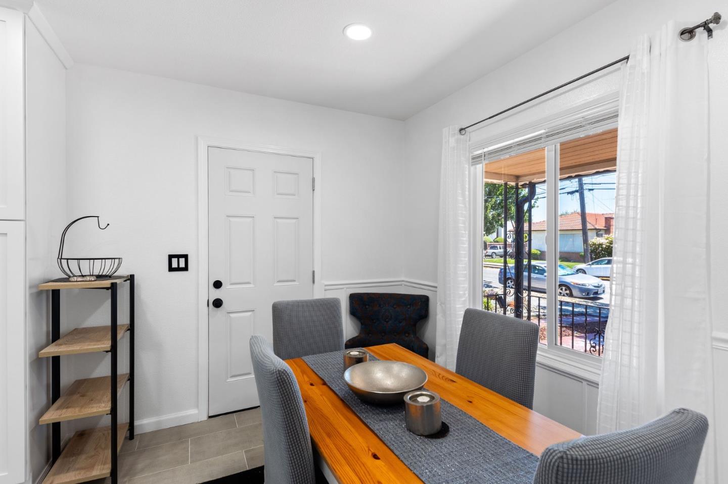 Detail Gallery Image 17 of 60 For 348 Maud Ave, San Leandro,  CA 94577 - 2 Beds | 2 Baths