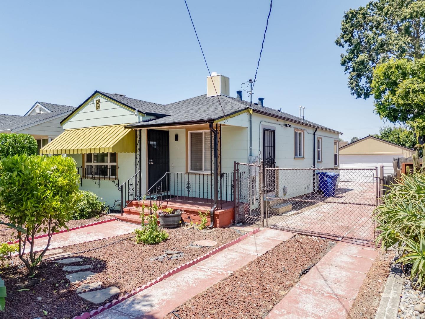 Detail Gallery Image 2 of 60 For 348 Maud Ave, San Leandro,  CA 94577 - 2 Beds | 2 Baths