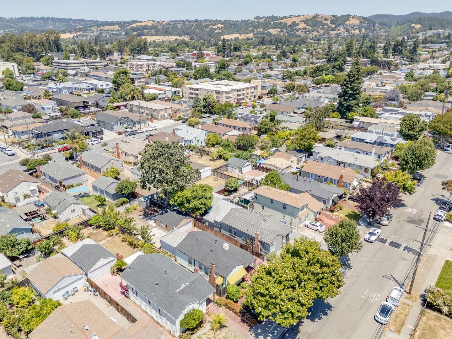 Detail Gallery Image 58 of 60 For 348 Maud Ave, San Leandro,  CA 94577 - 2 Beds | 2 Baths