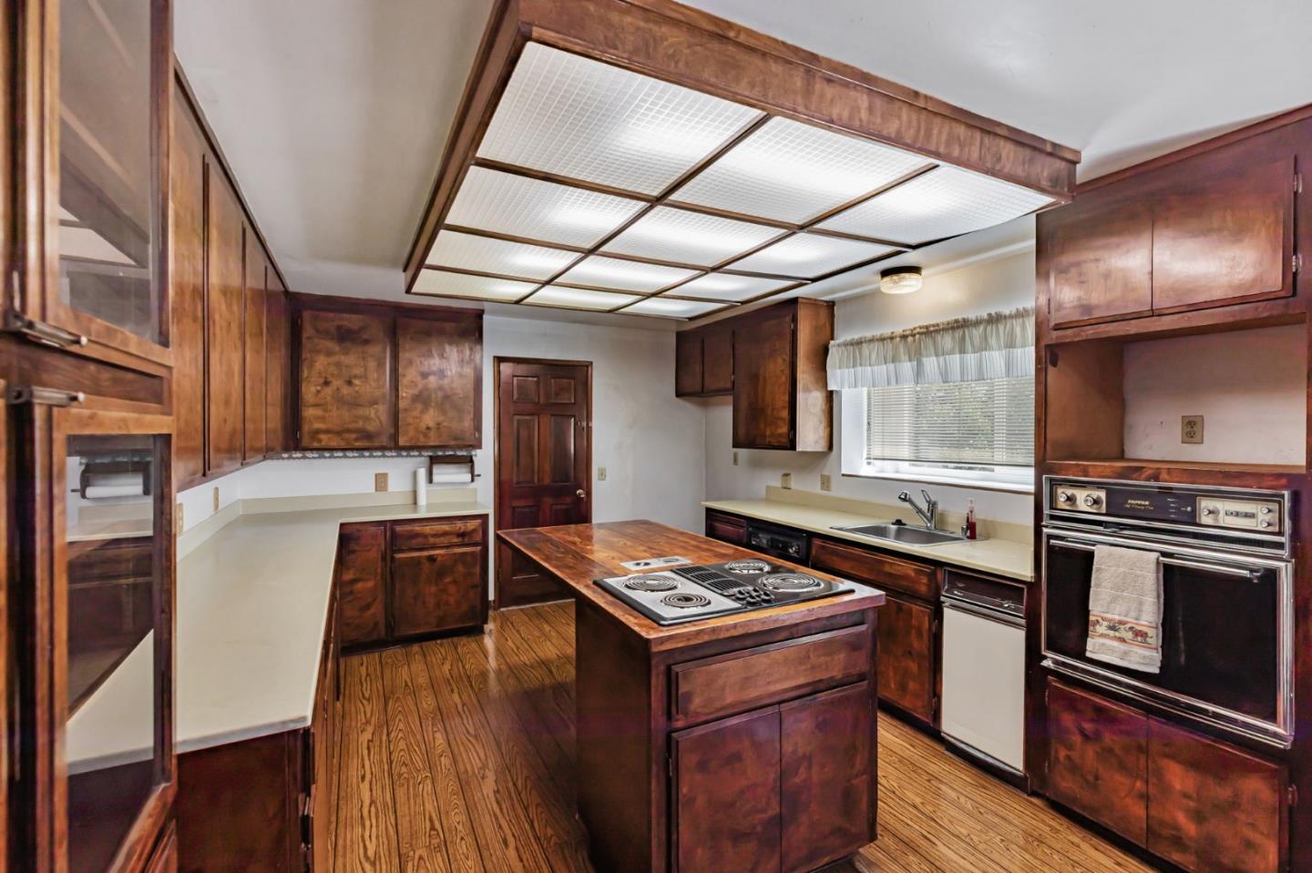 Detail Gallery Image 13 of 51 For 13560 Santa Teresa Blvd, San Martin,  CA 95046 - 3 Beds | 2 Baths