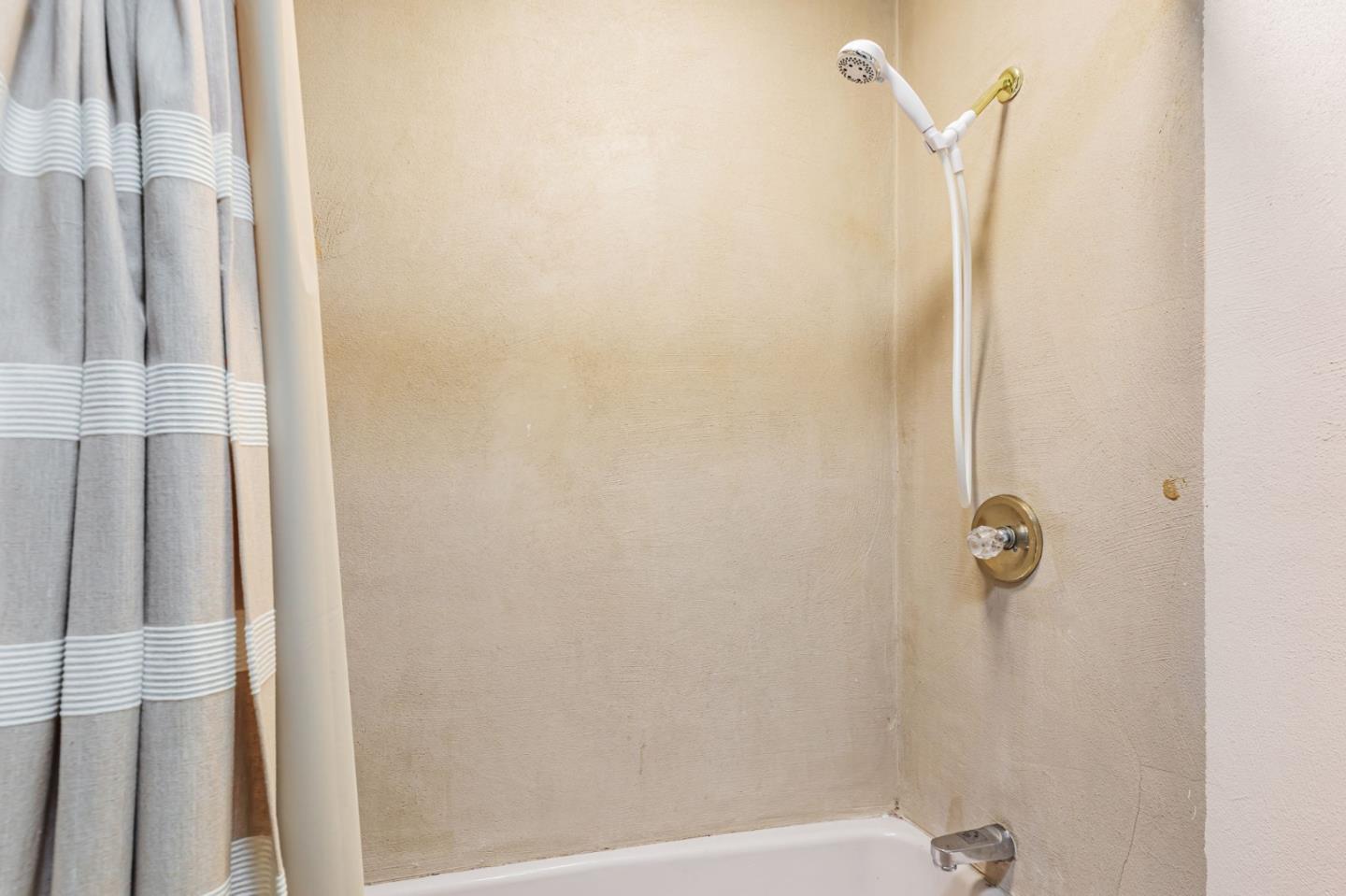 Detail Gallery Image 36 of 51 For 13560 Santa Teresa Blvd, San Martin,  CA 95046 - 3 Beds | 2 Baths