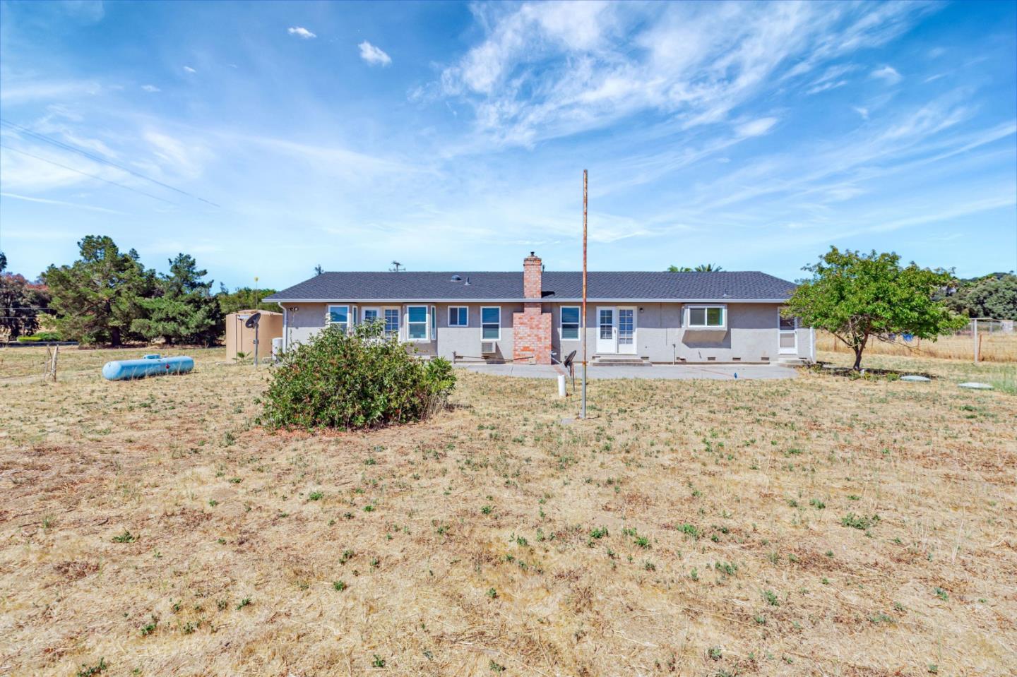 Detail Gallery Image 42 of 51 For 13560 Santa Teresa Blvd, San Martin,  CA 95046 - 3 Beds | 2 Baths