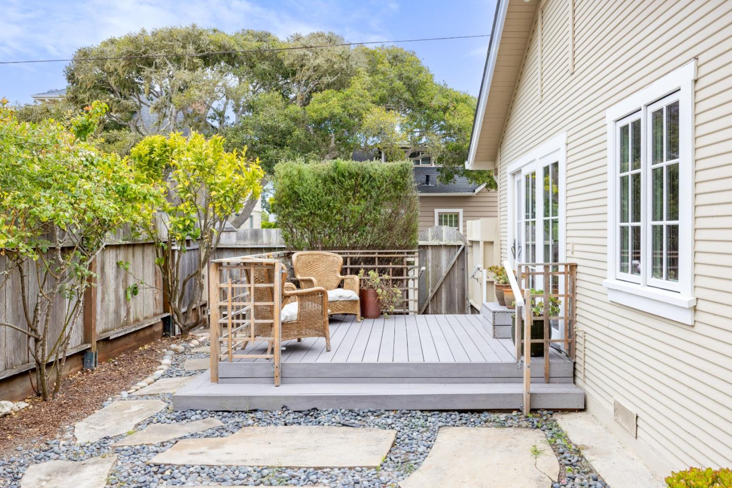Detail Gallery Image 32 of 42 For 782 Junipero Ave, Pacific Grove,  CA 93950 - 2 Beds | 2 Baths