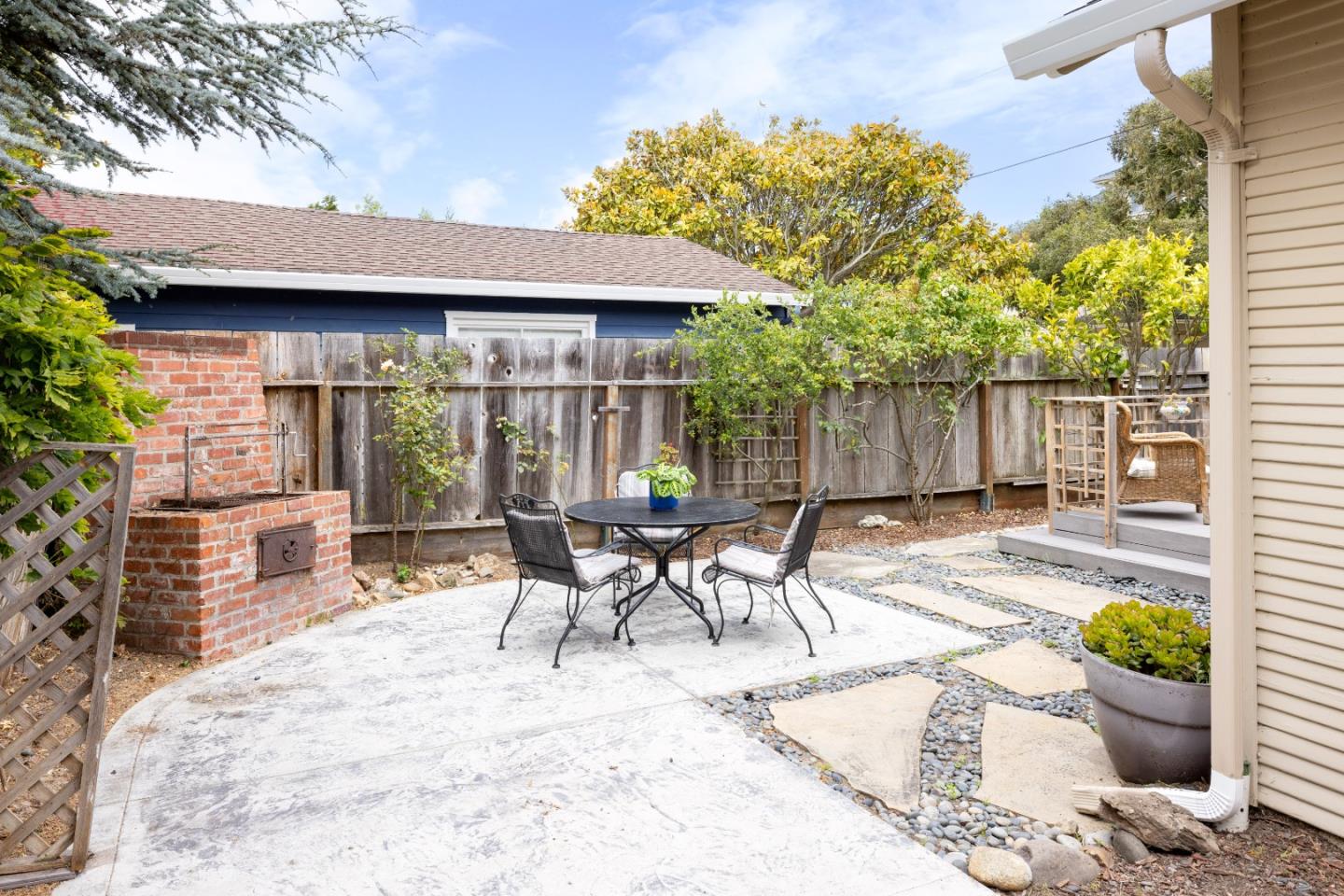 Detail Gallery Image 34 of 42 For 782 Junipero Ave, Pacific Grove,  CA 93950 - 2 Beds | 2 Baths